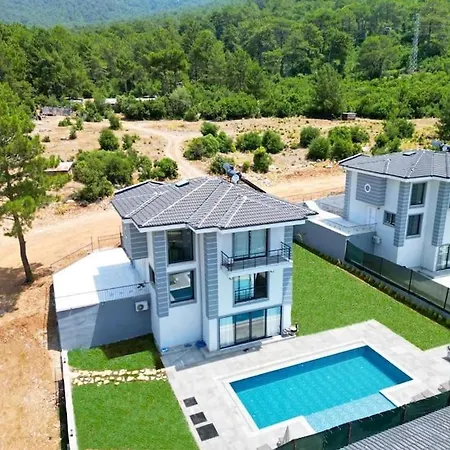 Hotel With Private Pool In Touch With Nature